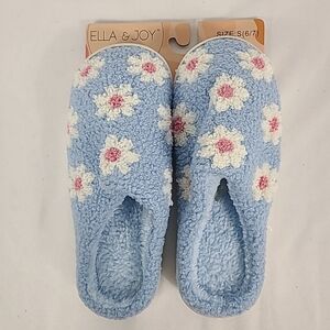 NEW Ella & Joy Women's Flower Slippers Blue Slip On Cozy Size S (6/7)